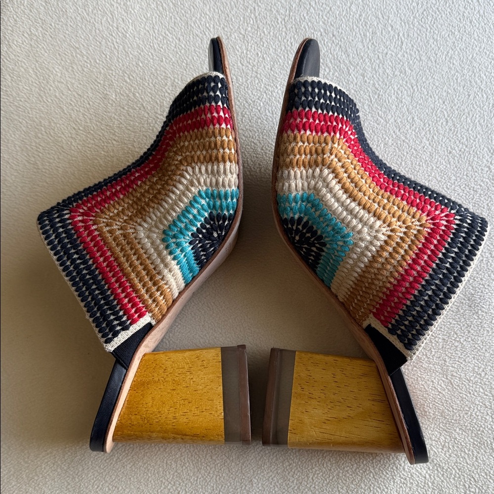 Bernardo Colorful Woven Block Heel Mules, size 7.5. - Picture 6 of 9